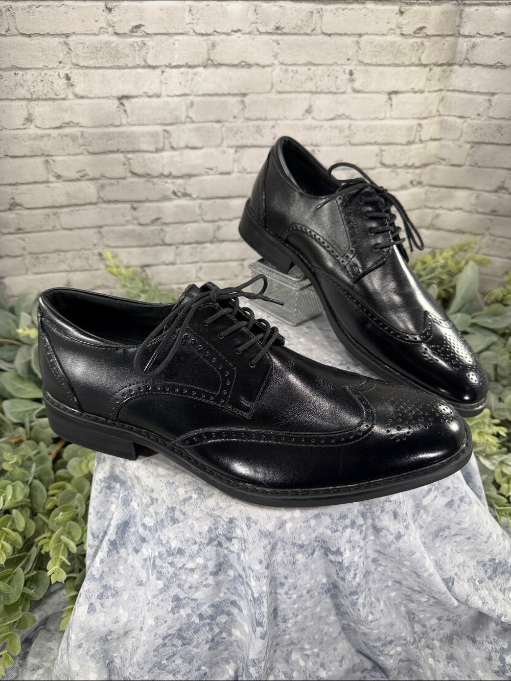JOSEPH ABBOUD - Black Leather Wingtip Dress Oxfords - Mens 9W(EEE) 🖤 EUC
